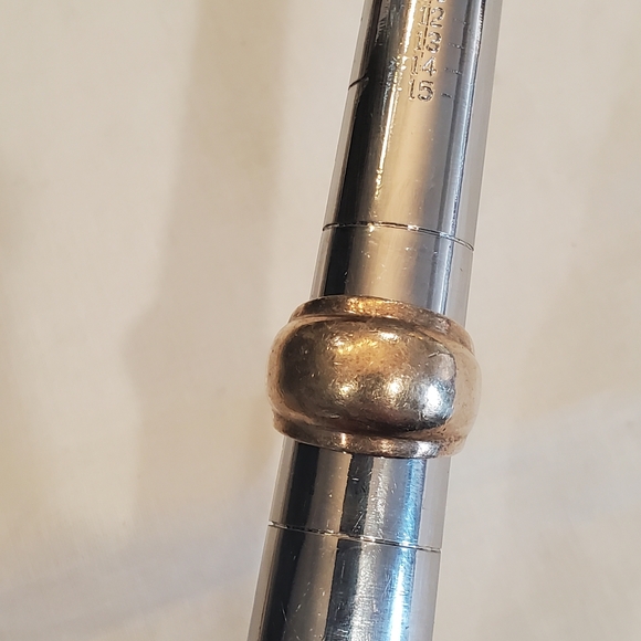 Size 6 Sterling Silver Dome Ring - Picture 6 of 7